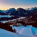 Stelvio House -wonderful View Slope Front Апартаменты *