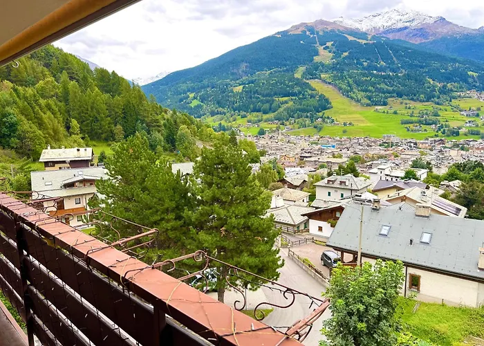Stelvio House -wonderful View Slope Front Daire Bormio