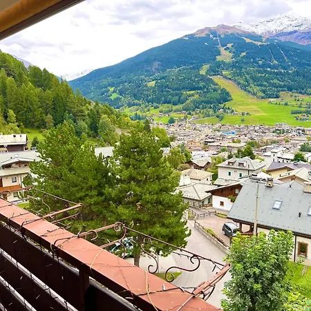 Stelvio House -wonderful View Slope Front Apartament Bormio