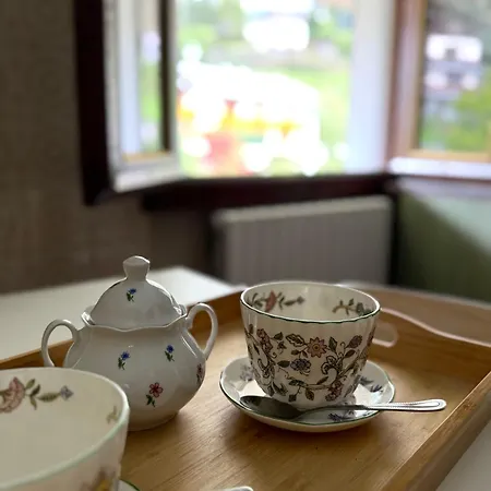 Stelvio House -wonderful View Slope Front アパート