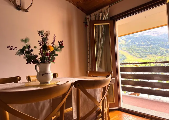 Stelvio House -wonderful View Slope Front Μπόρμιο