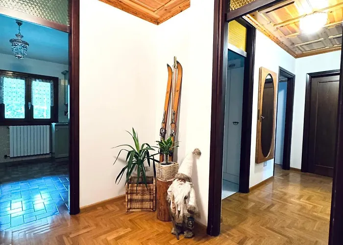 Stelvio House -wonderful View Slope Front Apartment